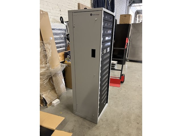 Smart locker, netwerkkluis, lockncharge, fuyl tower 15 - afbeelding 6 van  6