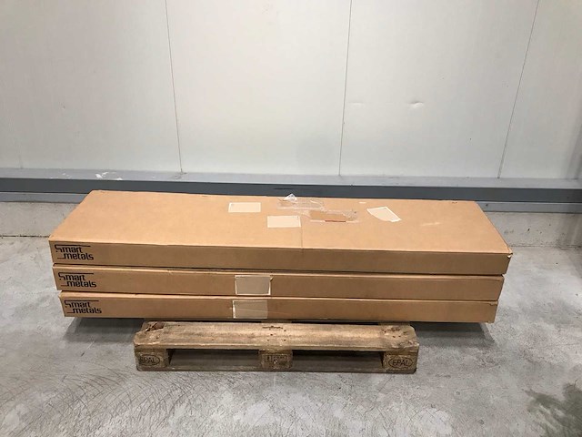 Smart metals (062.8222) light series incl. bracket max. vesa 200 stands (new) (3x) - afbeelding 1 van  6