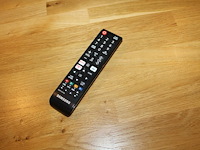 Smart tv samsung 43 inch met muurbeugel en afstandsbediening. - afbeelding 2 van  2