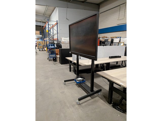 Smartboard op verrijdbaar onderstel, prowise, 1130650001, zwart - afbeelding 2 van  9