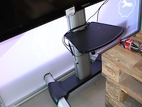 Smartboard samsung q875n-w (75 inch) op verrijdbaar statief met pen en afstandsbediening. - afbeelding 2 van  4