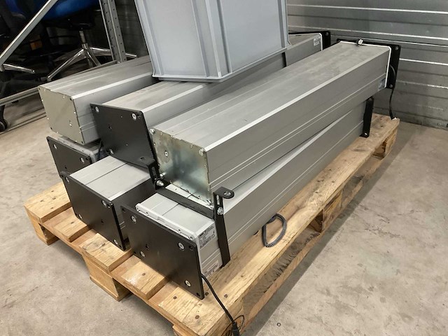 Smartmetals 052.7200 elektrische wand-/vloerlift (6x) - afbeelding 2 van  4