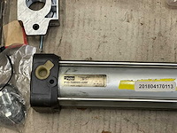 Smc - partij pneumatische componenten (cilinders & accessoires) - afbeelding 7 van  8