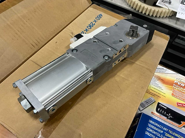 Smc ckz3n50tf-120dtf pneumatische actuator (2x) - afbeelding 1 van  7