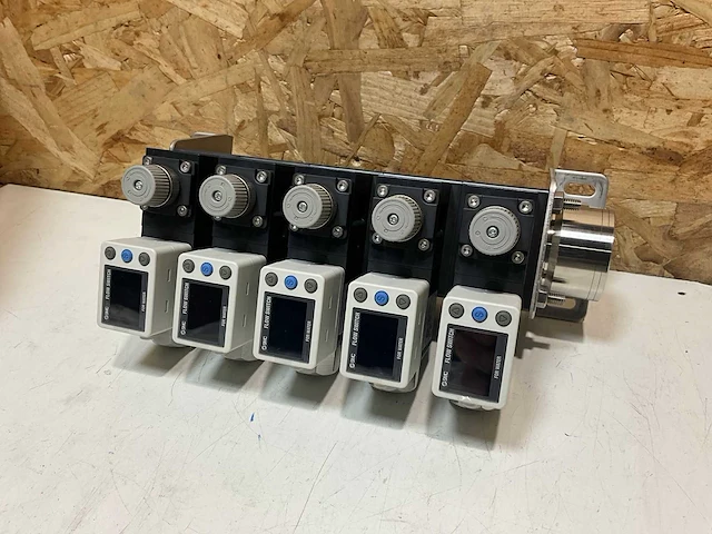 Smc pf3wr05df-704s-03-btn-m digitale waterflowschakelaar - afbeelding 5 van  12