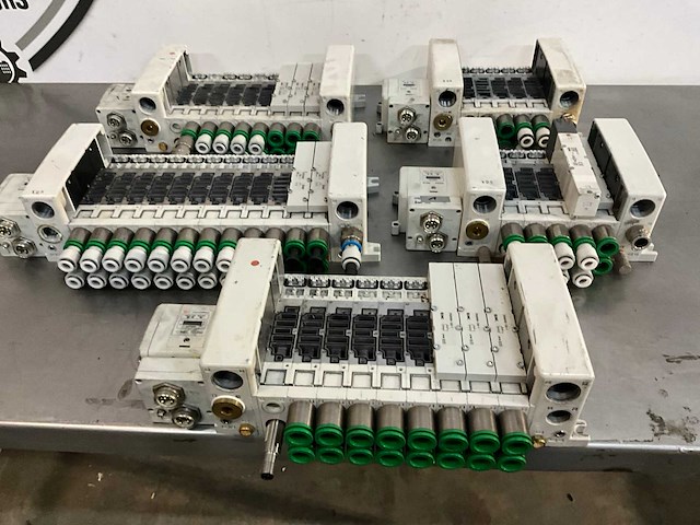 Smc pneumatisch solenoïdeklep manifold (5x) - afbeelding 1 van  6