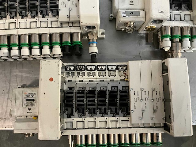 Smc pneumatisch solenoïdeklep manifold (5x) - afbeelding 2 van  6