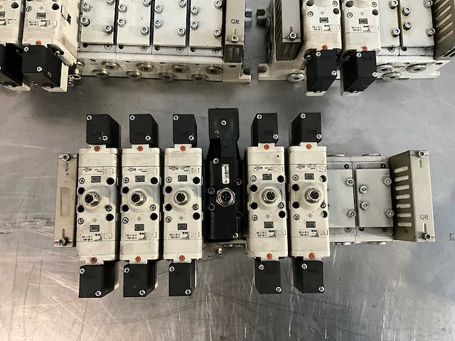 Smc pneumatisch solenoïdeklep spruitstuk (3x) - afbeelding 2 van  4