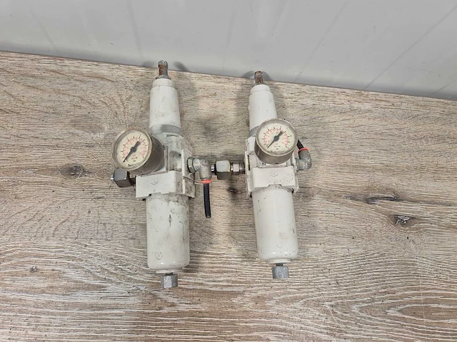 Smc pneumatische filter drukregelaar - afbeelding 1 van  2
