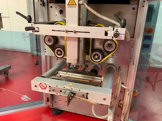 Smc rvs pillow bag machine - afbeelding 12 van  13