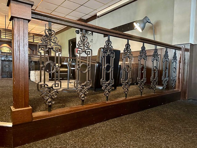 Smeedijzeren balustrade (2x) - afbeelding 1 van  4