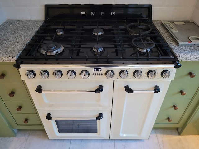 Smeg - fornuis - afbeelding 1 van  2
