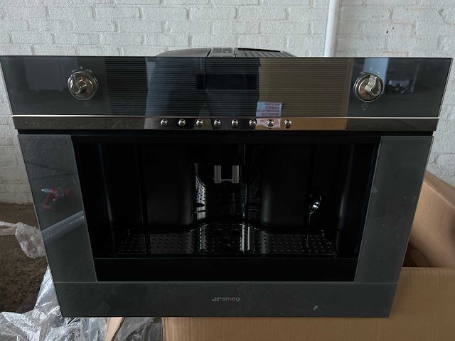 Smeg cmsc45ne koffiemachine zwart - afbeelding 3 van  3