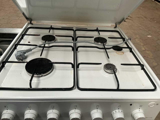 Smeg en een electrolux fornuis (2x) - afbeelding 6 van  9