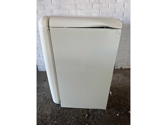 Smeg fab10rcr6, 122 l, vrijstaand, d, 35 db, n-t, 2,6 kg/24u - afbeelding 2 van  5