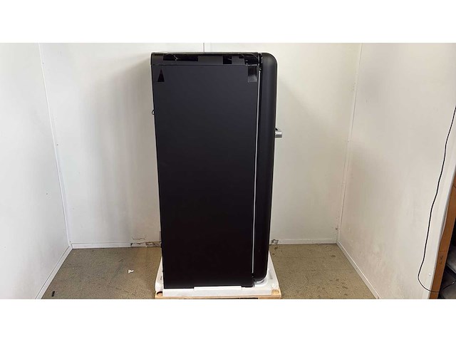 Smeg fab28rdblm5 koelkast vrijstaand 244 l d zwart - afbeelding 5 van  5