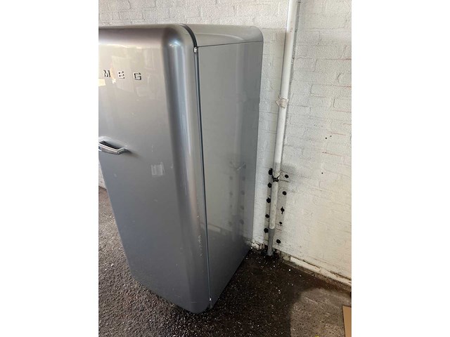 Smeg fab28rsv5 combi-koelkast vrijstaand 270 l d zilver - afbeelding 4 van  6
