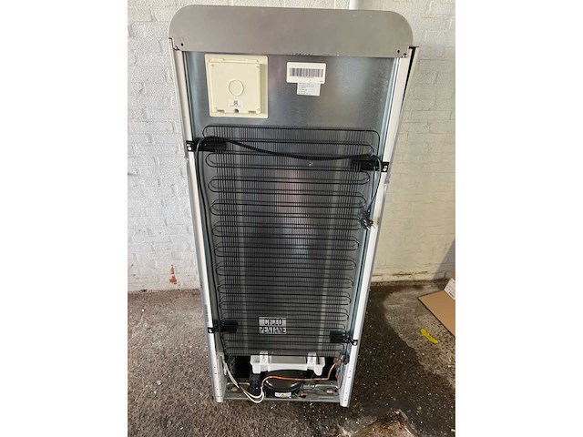 Smeg fab28rsv5 combi-koelkast vrijstaand 270 l d zilver - afbeelding 6 van  6
