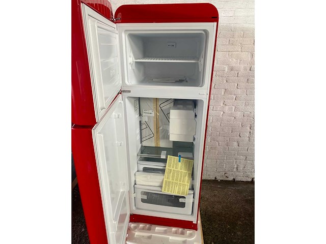 Smeg fab30lrd6 koel-vriescombinatie vrijstaand 294 l rood - afbeelding 5 van  6