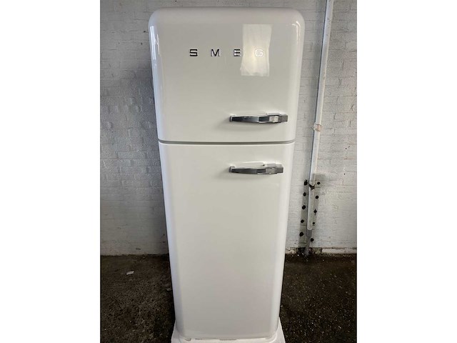 Smeg fab30lwh5 koel- en vriescombinatie scharnier links wit - afbeelding 1 van  5