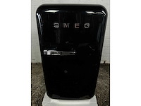 Smeg fab5rbl5 mini-koelkast - afbeelding 1 van  5