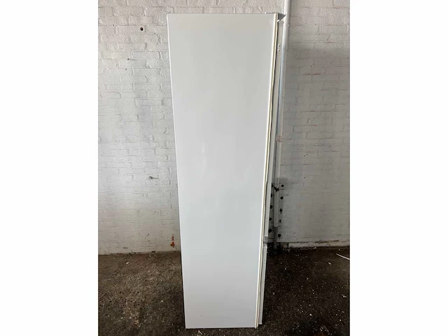 Smeg koel-vriescombinatie c875tne 370 liter energielabel e - afbeelding 8 van  9