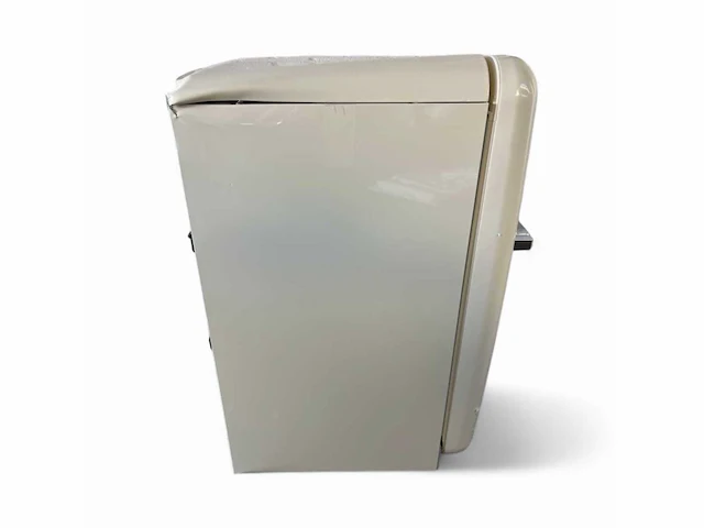 Smeg koel-vriescombinatie fab10rcr6 122 liter energielabel d - afbeelding 3 van  6