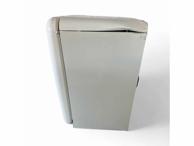 Smeg koel-vriescombinatie fab10rcr6 122 liter energielabel d - afbeelding 5 van  6
