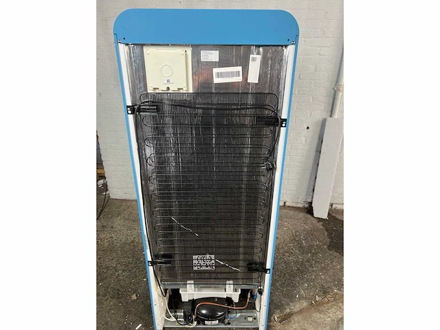 Smeg koelkast fab28rdlb5 270 liter energielabel d - afbeelding 4 van  8