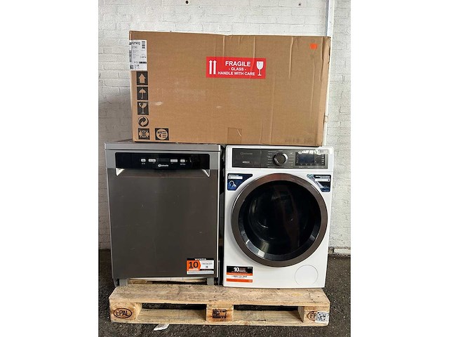 Smeg kv194g afzuigkap | bauknecht b8 w846wb de wasmachine | bauknecht vaatwasser bk4fb14bn7a0x - afbeelding 1 van  4