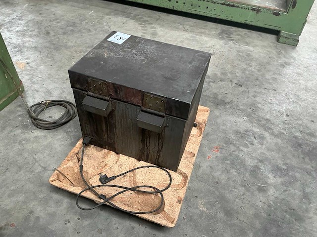 Smeltoven - afbeelding 3 van  7