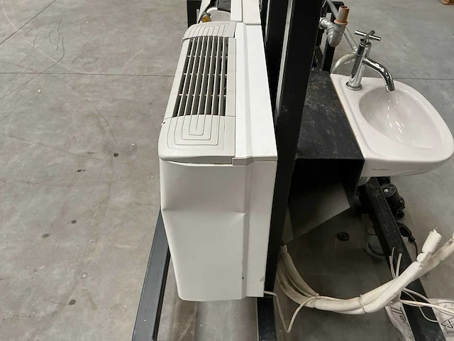 Smith / ventilclima / airwell - verrijdbaar warmtepompinstalatie 86x285x145 cm - afbeelding 2 van  36