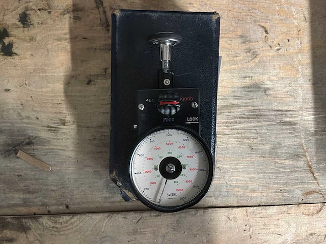 Smiths tachometer - afbeelding 1 van  4