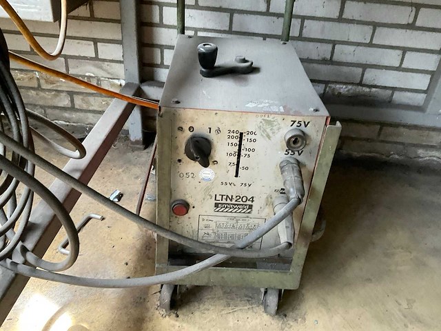 Smitweld ltn 204 lasmachine en divers - afbeelding 4 van  9