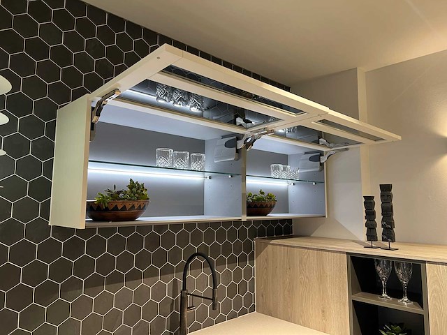 Snaidero - showroomkeuken met apparatuur - afbeelding 5 van  29