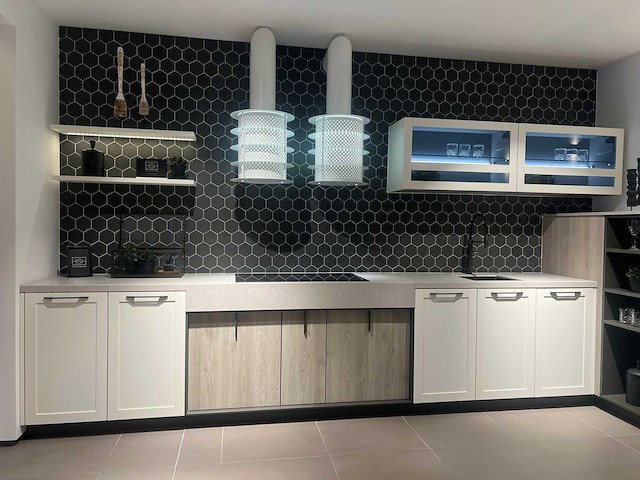 Snaidero - showroomkeuken met apparatuur - afbeelding 15 van  29