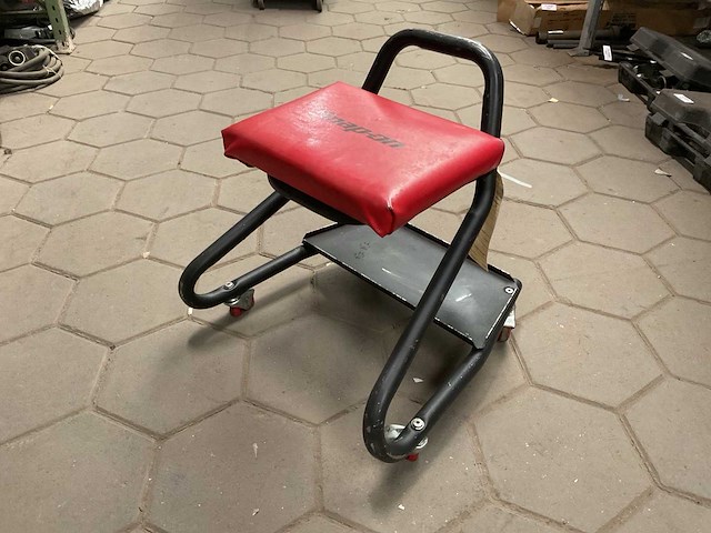 Snap-on stool - afbeelding 1 van  3