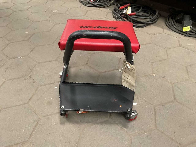 Snap-on stool - afbeelding 1 van  1