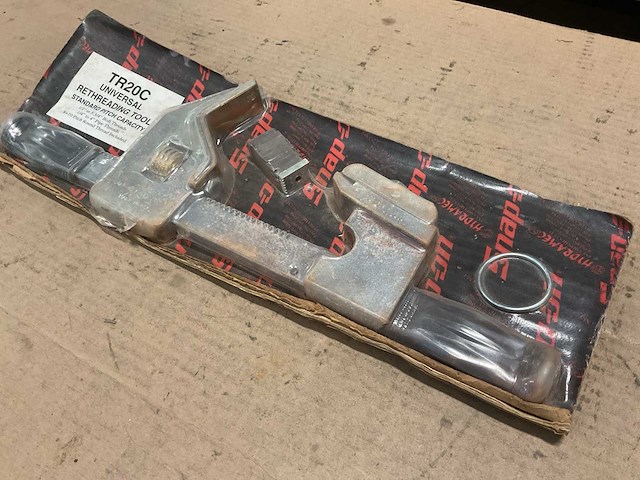 Snap-on tr20c rethreading tool - afbeelding 1 van  4