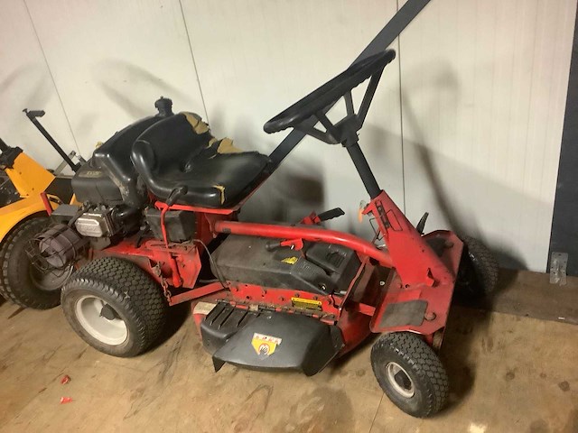 Snapper zitmaaier - afbeelding 1 van  4