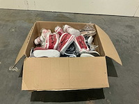 Sneaker (50x) - afbeelding 1 van  1