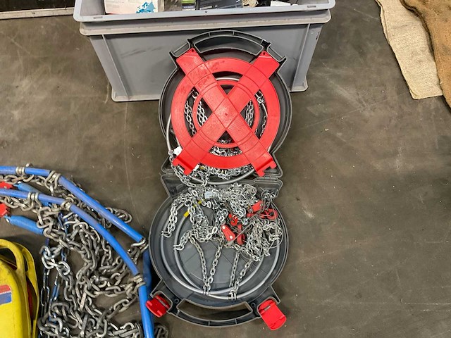 Sneeuwkettingen - afbeelding 5 van  5