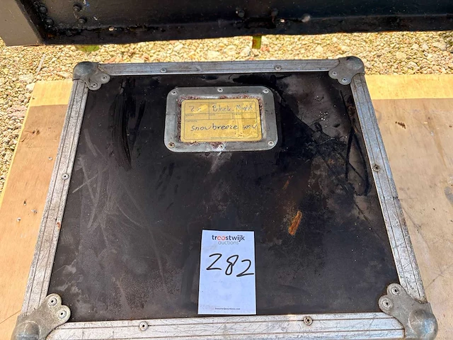 Sneeuwmachines in flightcase - fog machines (2x) - afbeelding 3 van  3