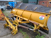 Sneeuwschuif nido, hyl 240, bouwjaar 1980 - afbeelding 4 van  14
