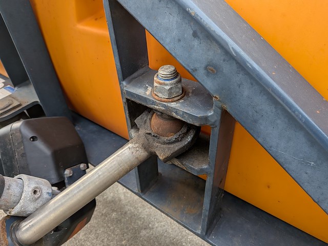 Sneeuwschuif, nido, snk 240-r epz.24v, 2002 - afbeelding 6 van  15