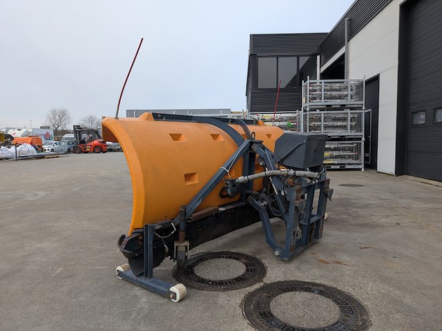 Sneeuwschuif, nido, snk 240-r epz.24v, 2002 - afbeelding 9 van  15