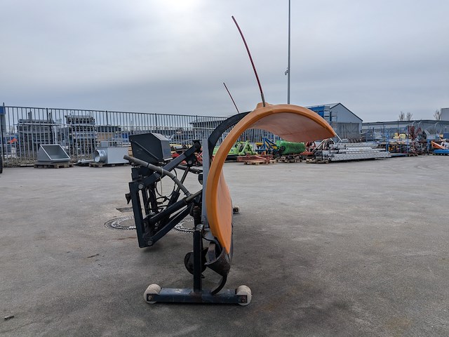 Sneeuwschuif, nido, snk 240-r epz.24v, 2002 - afbeelding 12 van  15