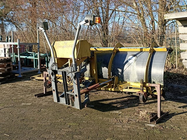 Sneeuwschuif, nido universal, k240 epz, 1987 - afbeelding 4 van  9