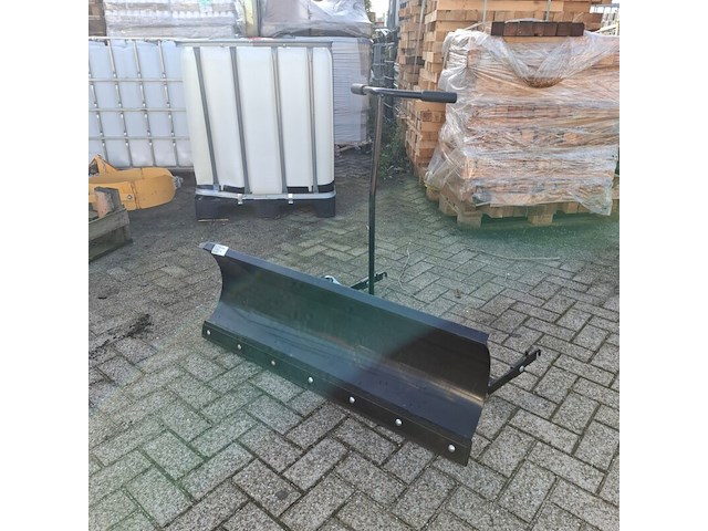 Sneeuwschuif t.b.v. stiga grasmaaier pa302, bouwjaar 2011 - afbeelding 2 van  7