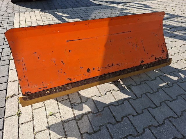 Sneeuwschuif, zacho tucher - afbeelding 2 van  8